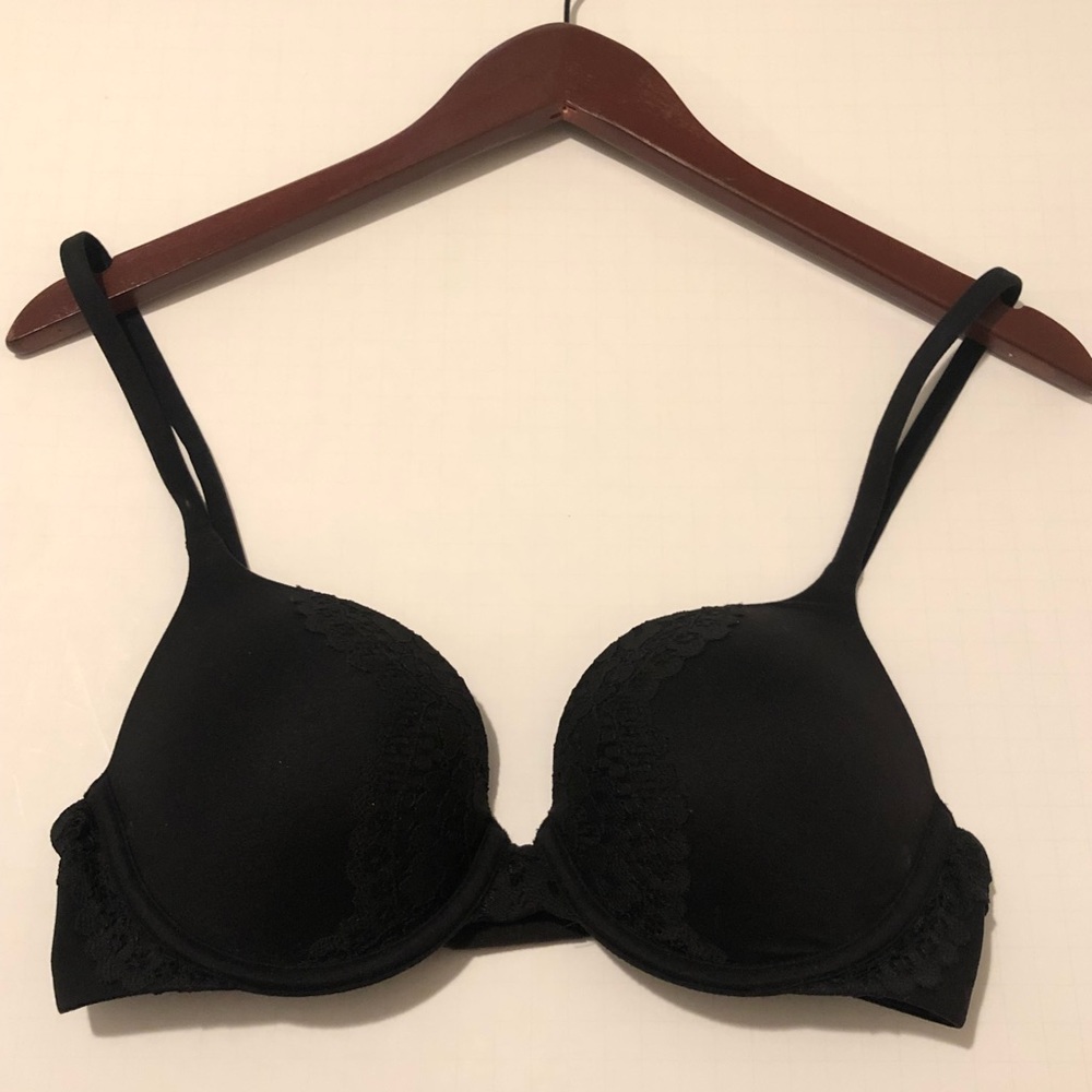 Victoria’s Secret Body by Victoria Perfect Shape Bra, Black, Size 32D